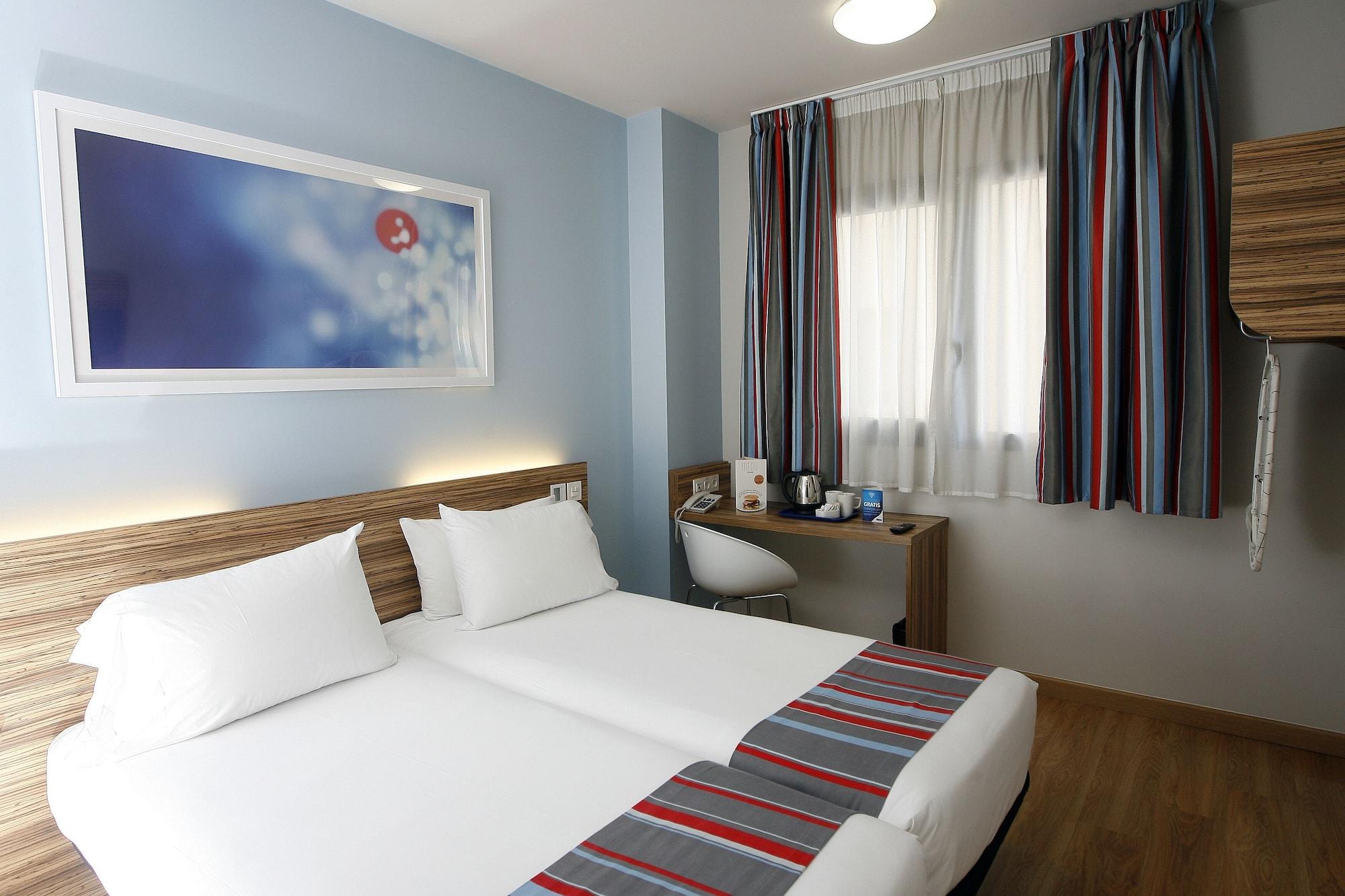Travelodge Torrelaguna Madrid Exterior photo