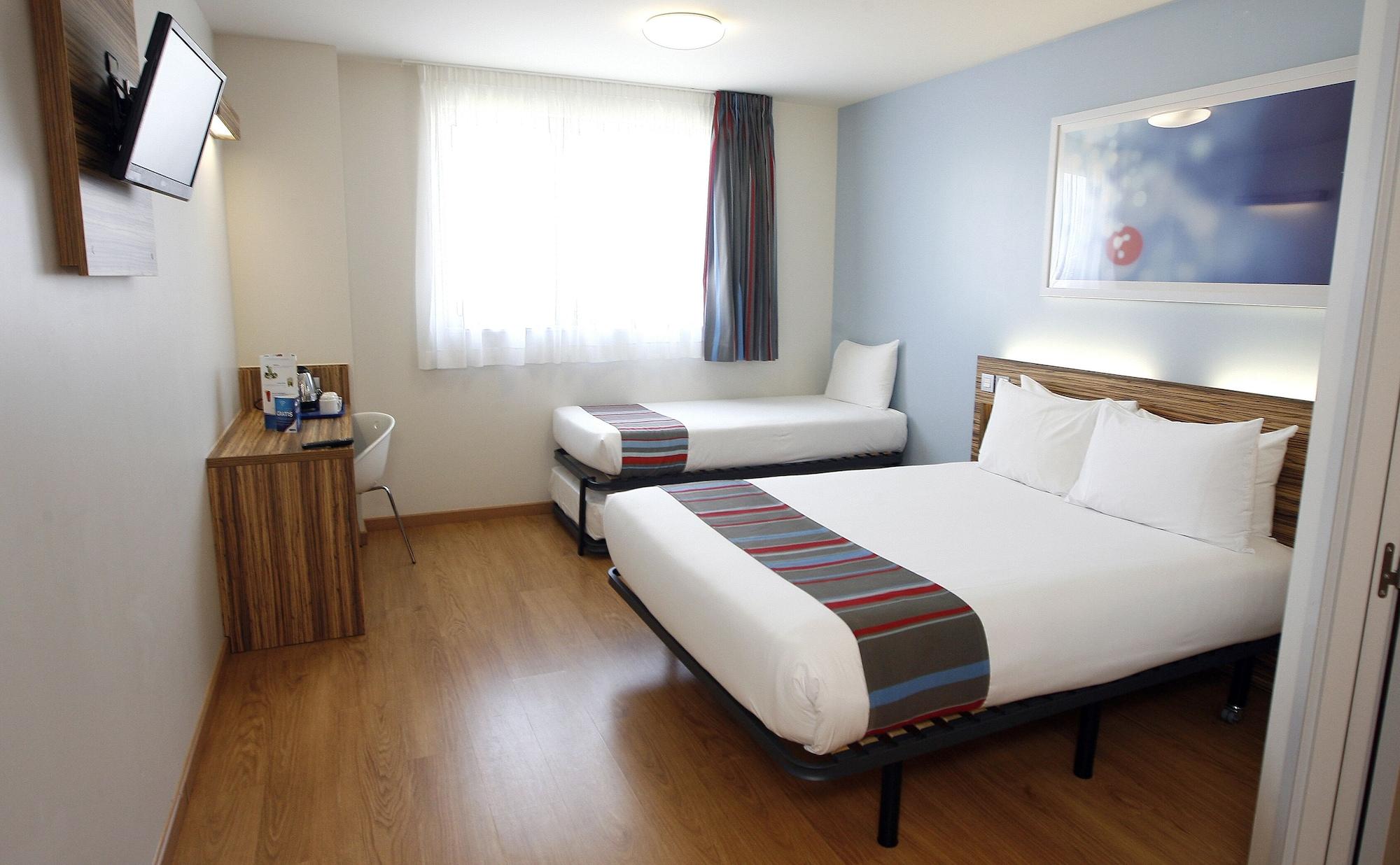 Travelodge Torrelaguna Madrid Exterior photo