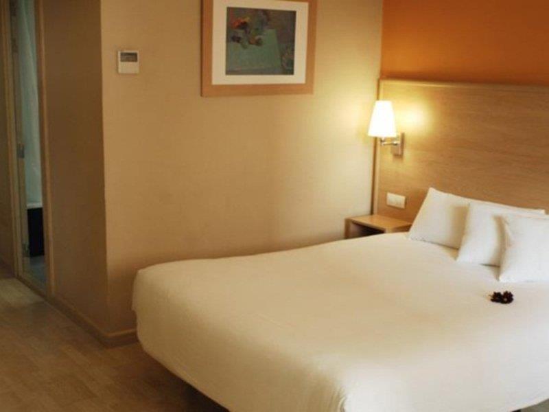 Travelodge Torrelaguna Madrid Room photo